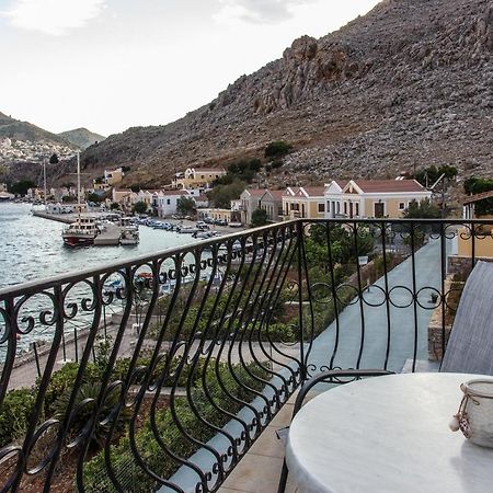 Captain George Apartment Symi Bagian luar foto